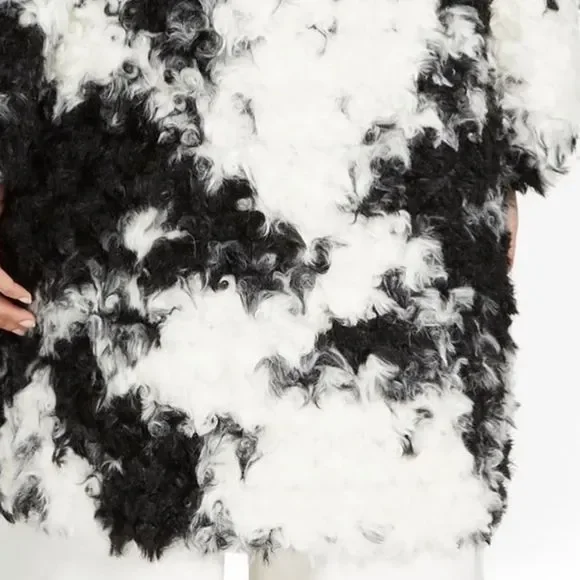 Black and white faux fur jacket New York and Company - Picture 3 of 3